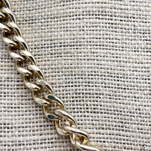 Cara NY sparkling marquis rhinestone flower chunky gold chain statement necklace - Picture 5 of 11